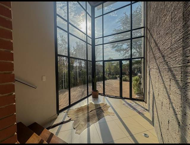 4 BEDROOM HOUSE FOR SALE IN MIDSTREAM ESTATE